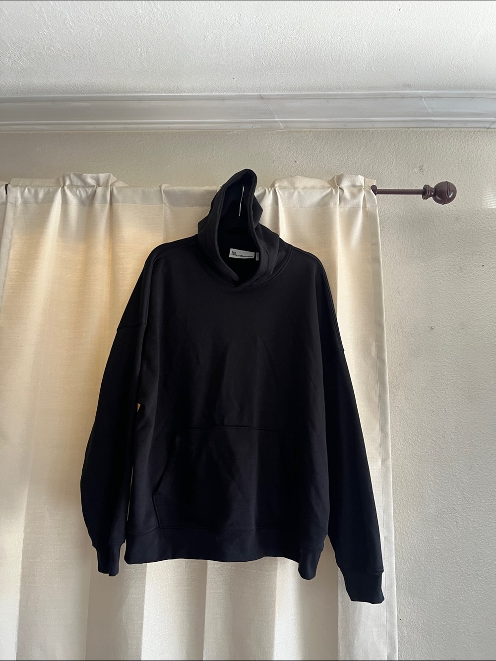 Men's Black Hooded Sweater - Unbranded
